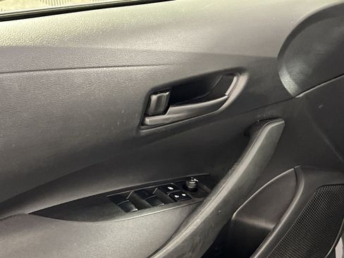 Used 2025 Toyota Corolla LE w/ LE Premium Package FWD image 14
