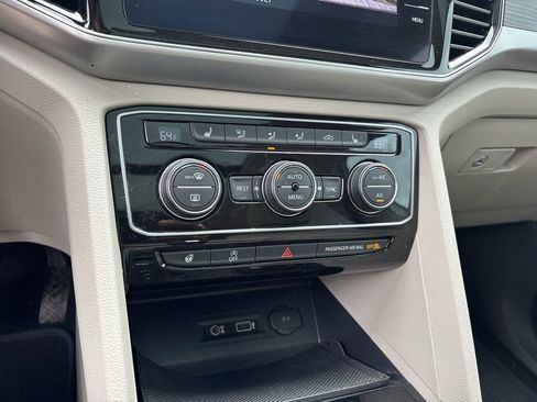 Used 2019 Volkswagen Atlas SEL FWD image 20