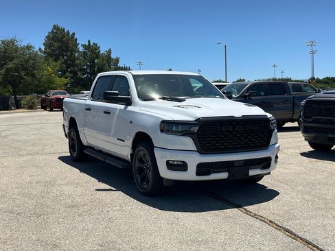 New 2026 RAM 1500 Express AWD/4WD image 10