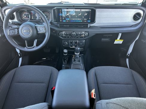 New 2025 Jeep Gladiator Sport AWD/4WD image 12