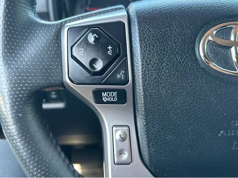 Used 2022 Toyota 4Runner SR5 Premium w/ Moonroof Package RWD image 28