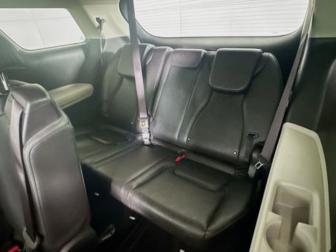 Used 2024 Kia Carnival LX image 51