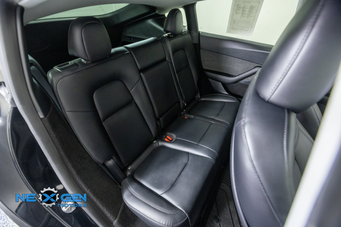 Used 2024 Tesla Model Y Performance AWD/4WD image 38