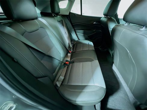 Used 2024 Chevrolet Trax LT image 24