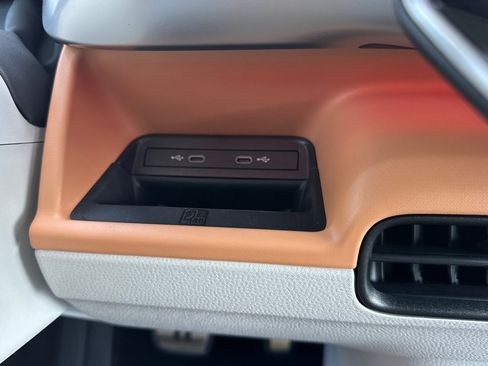 New 2025 Volkswagen ID. Buzz 1st Edition image 26