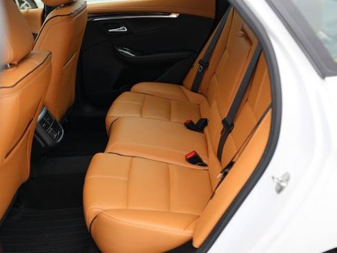 Used 2016 Chevrolet Impala LTZ w/ Enhanced Convenience Package image 40