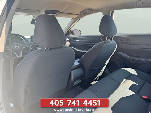 Used 2025 Nissan Altima 2.5 SV FWD image 24