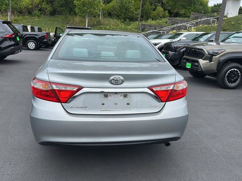 Used 2015 Toyota Camry LE FWD image 4