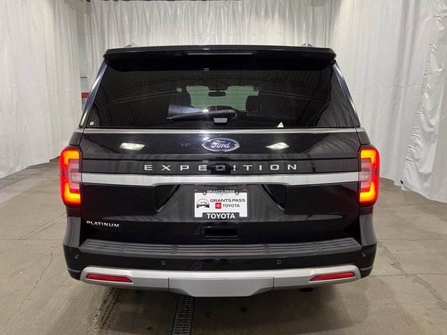 Used 2022 Ford Expedition Platinum AWD/4WD image 6