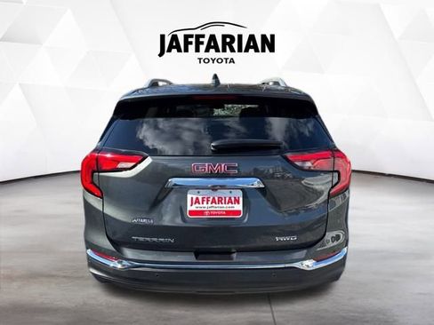 Used 2021 GMC Terrain SLT image 8