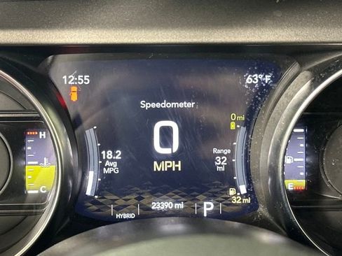 Used 2023 Jeep Wrangler Unlimited w/ Cold Weather Group image 18