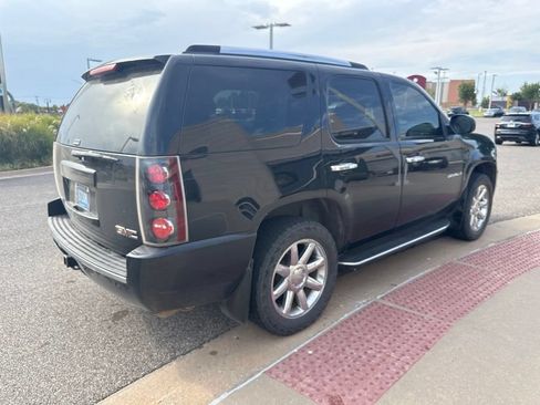 Used 2007 GMC Yukon Denali AWD/4WD image 4