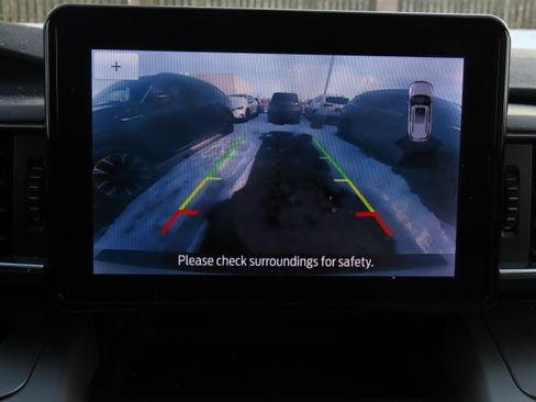 Used 2023 Ford Explorer XLT w/ Equipment Group 202A image 24