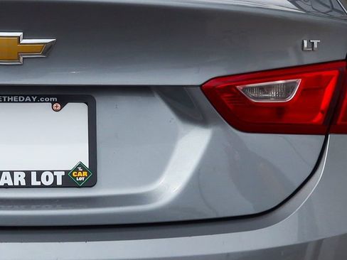 Used 2023 Chevrolet Malibu LT FWD image 21