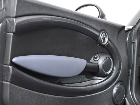 Used 2011 MINI Cooper S image 25