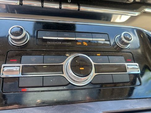 Used 2021 Lincoln Navigator Reserve w/ Luxury Package image 32