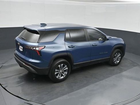 Used 2026 Chevrolet Equinox LT FWD image 33