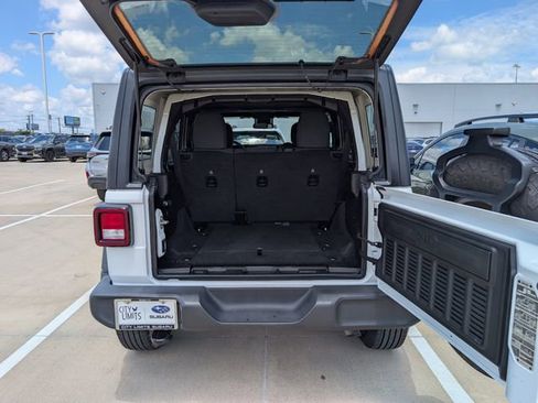 Used 2024 Jeep Wrangler Unlimited Sport AWD/4WD image 28