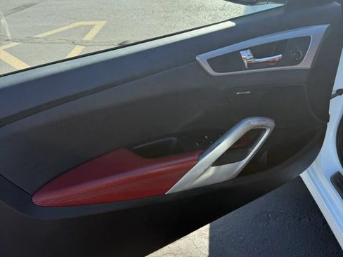 Used 2015 Hyundai Veloster RE:FLEX Edition FWD image 5