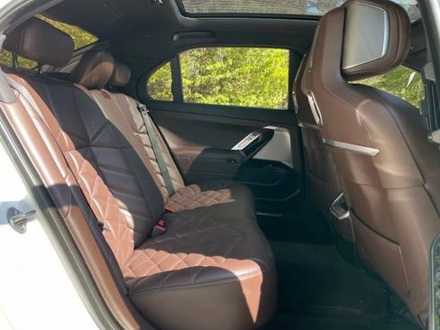 Used 2023 BMW 740i w/ Parking Assistance Package RWD image 18