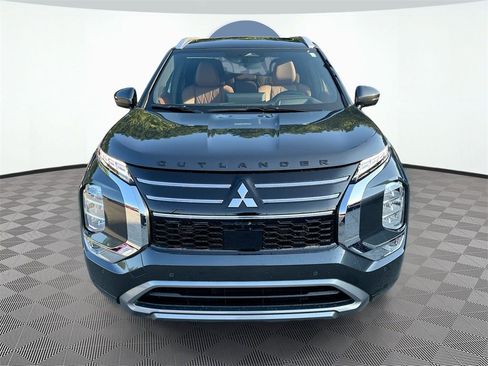 New 2025 Mitsubishi Outlander SEL image 2