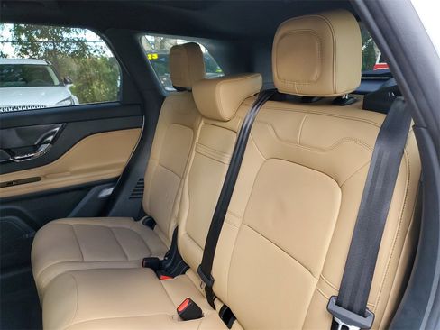 Used 2022 Lincoln Corsair Grand Touring w/ Elements Technology Bundle image 12