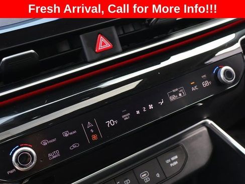 Used 2025 Kia Carnival SX Prestige FWD image 30