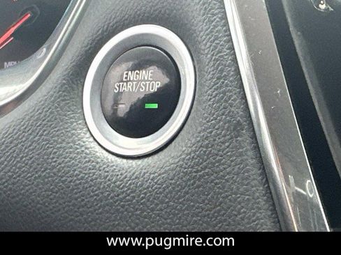 Used 2019 Chevrolet Traverse LT w/ LT Premium Package image 31