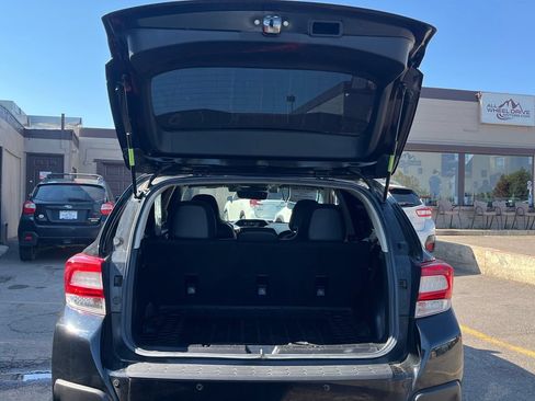 Used 2019 Subaru Crosstrek 2.0i Limited w/ Moonroof Package w/Navigation AWD/4WD image 23