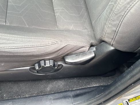 Used 2016 Toyota Tacoma TRD Off-Road w/ Towing Package image 49