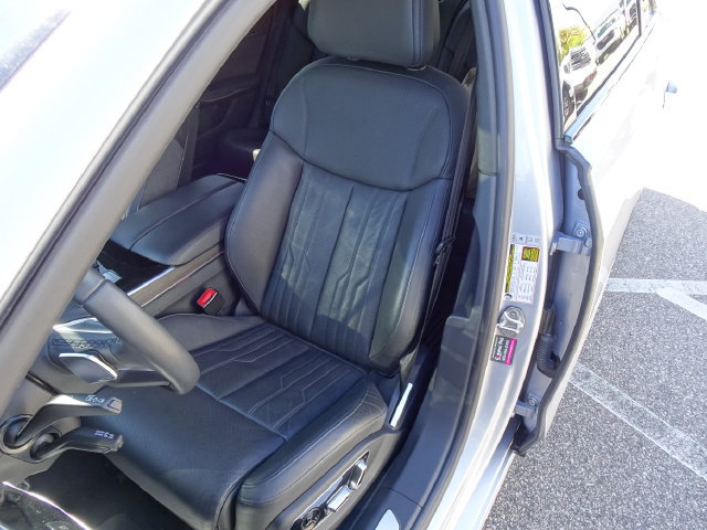 Used 2025 Audi A8 L 3.0T AWD/4WD image 11