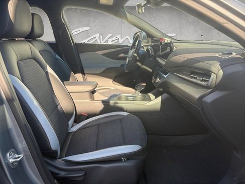 Used 2024 Buick Envista Preferred w/ Convenience I Package FWD image 24