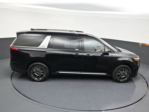 Used 2025 Kia Carnival SX image 18