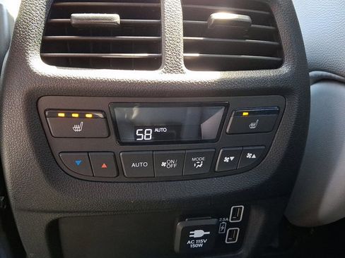 Used 2023 Honda Passport Elite image 11