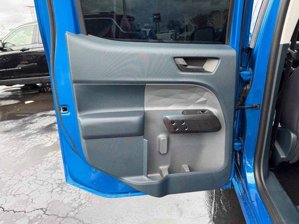 Used 2025 Ford Maverick Lobo AWD/4WD image 19