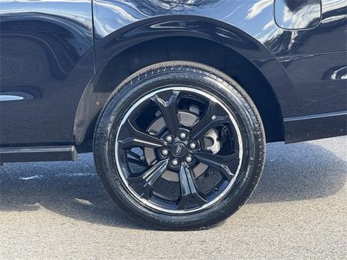 Used 2023 Ford Expedition Max Limited image 10