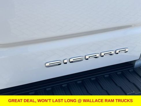 Used 2024 GMC Sierra 1500 Denali w/ Technology Package AWD/4WD image 9