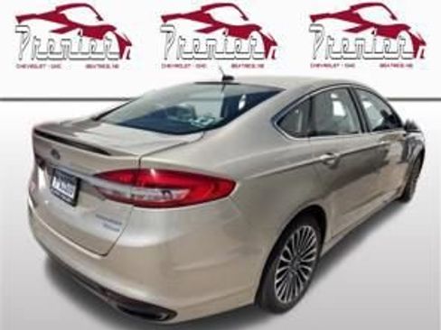 Used 2017 Ford Fusion Titanium FWD image 2