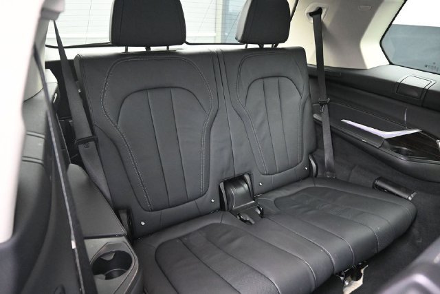 Used 2021 BMW X7 xDrive40i w/ Parking Assistance Package AWD/4WD image 27