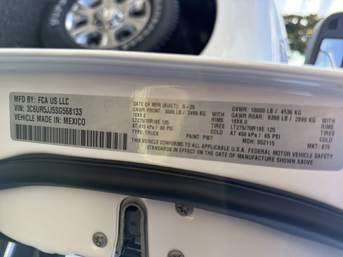 Used 2025 RAM 2500 Big Horn AWD/4WD image 34