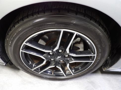 Used 2022 Ford Mustang Premium RWD image 28