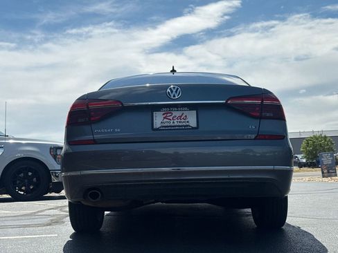 Used 2018 Volkswagen Passat 2.0T SE FWD image 71