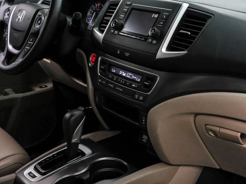 Used 2017 Honda Ridgeline RTL image 23