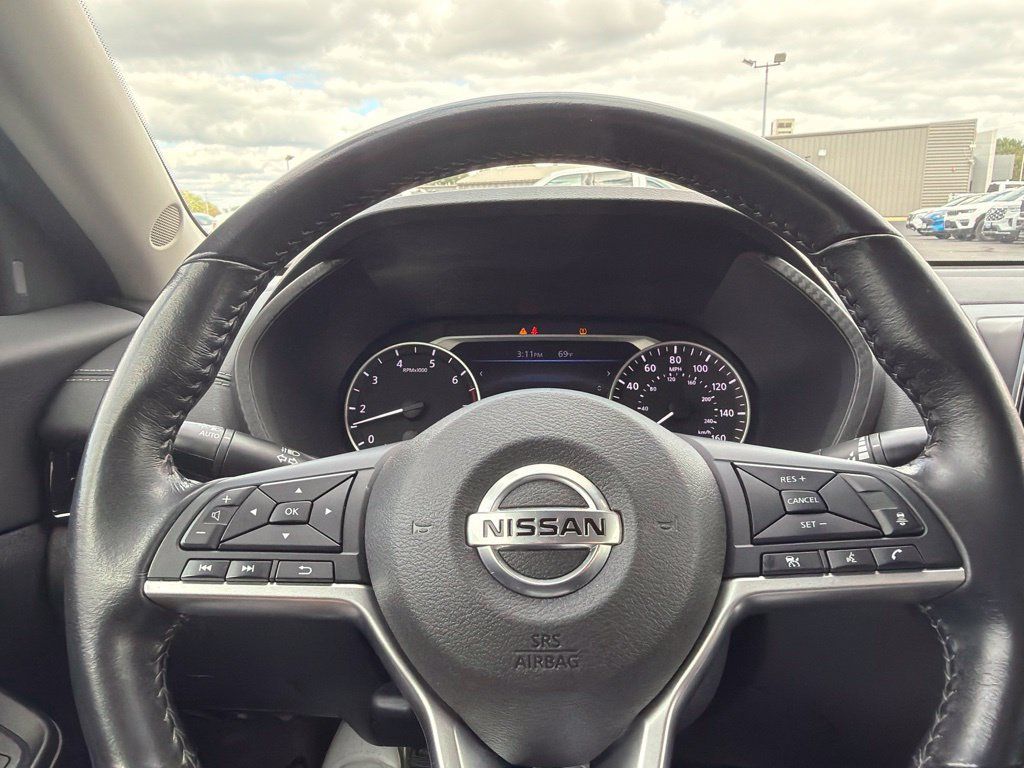 Used 2022 Nissan Sentra SV FWD image 15