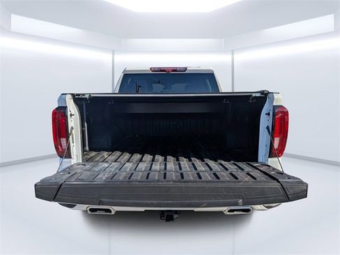 Used 2023 GMC Sierra 1500 AT4 w/ Technology Package image 12