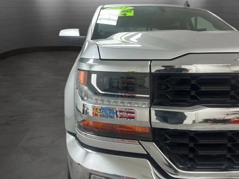 Used 2017 Chevrolet Silverado 1500 LT w/ All Star Edition AWD/4WD image 32