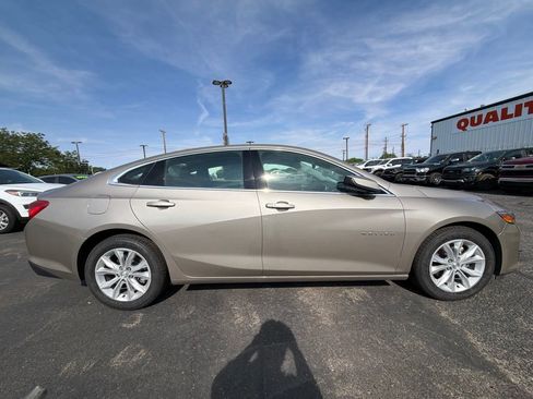 Used 2024 Chevrolet Malibu LT FWD image 4