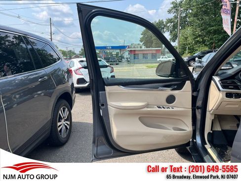 Used 2015 BMW X5 xDrive35i AWD/4WD image 17