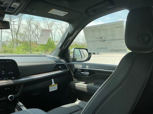 New 2026 Chevrolet Tahoe Premier w/ Sun And Tow Package AWD/4WD image 28