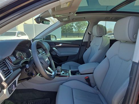 Certified 2024 Audi Q5 2.0T Premium w/ Convenience Package image 16